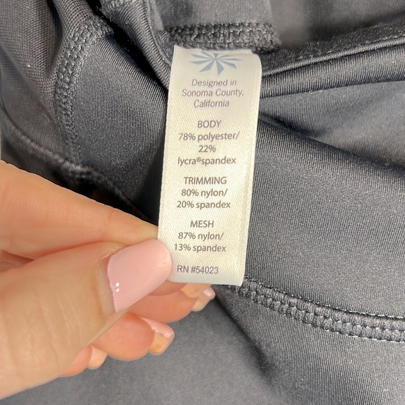 Athleta Black Leggings with Mesh Panels and Hidden Back Pocket Size S - Picture 12 of 12